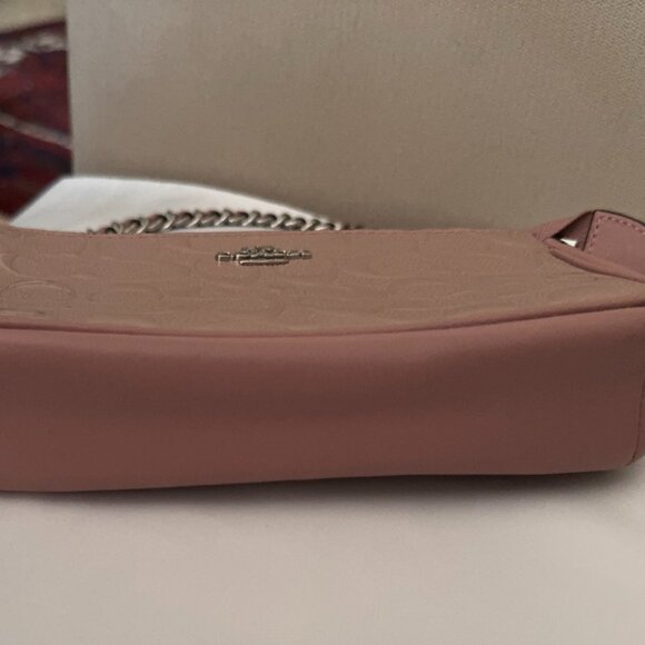 Coach Signature Debossed LG Wristlet with Chain BLUSH MINT #F22698 Never used - Picture 10 of 15
